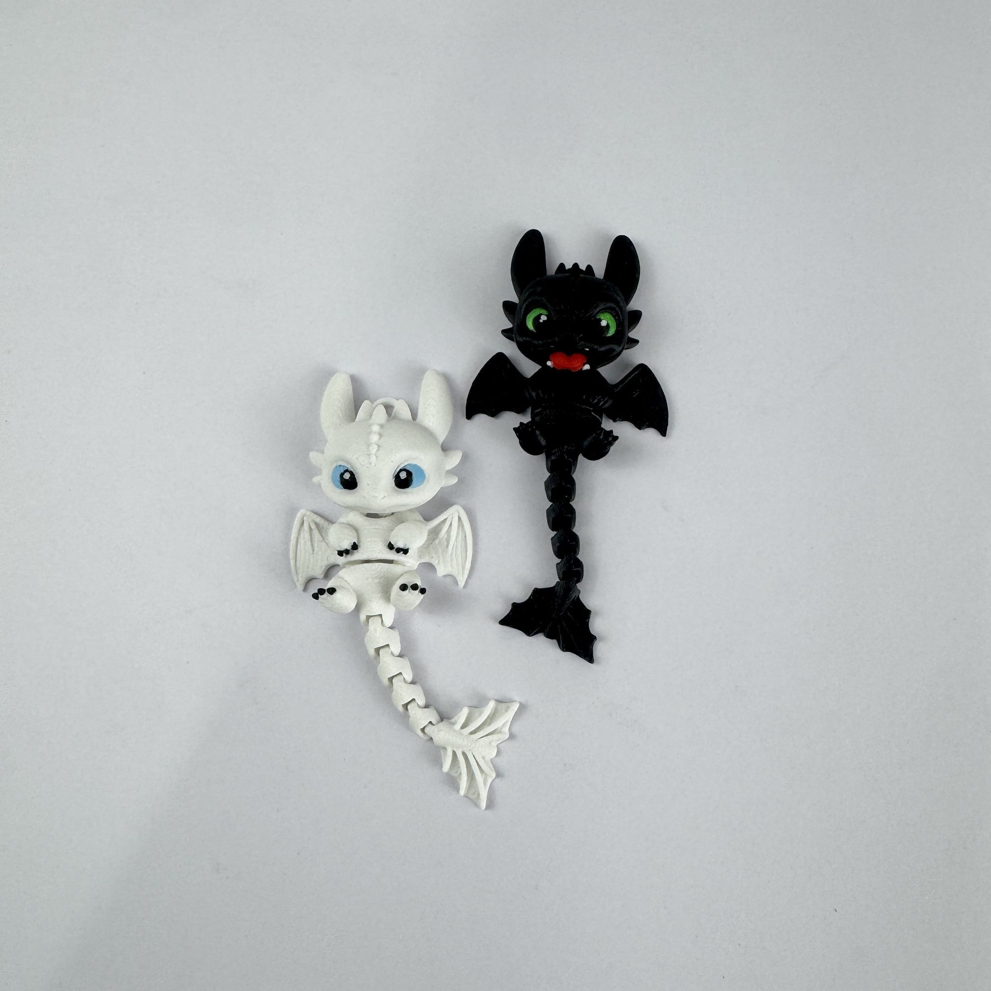 3Dプリント製の関節付きドラゴンペンダント ナイト・フューリ - 3D Printing Toys のレビューと価格